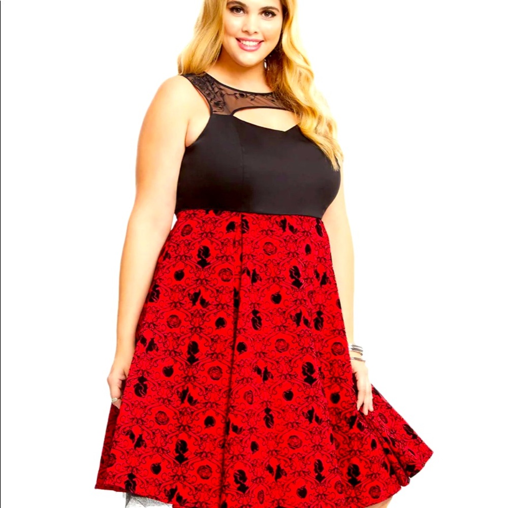 Torrid Disney Snow White Dress Size 16